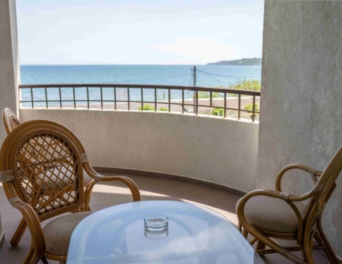 6-мест. 4-комн. апартамент - Отель «Атлантик Плюс» Феодосия